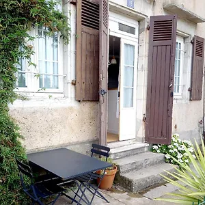  Appartement Au Coeur De Sur Les Remparts